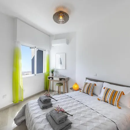 Appartement Lovely 3-bedroom In Prokymea Court